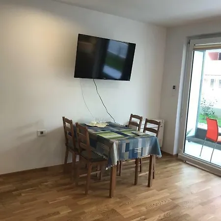 Center Modern Apartment *